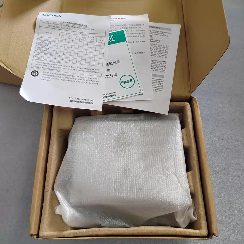 MOXA EDS-405A-SS-SC-T Network Switch thumbnail