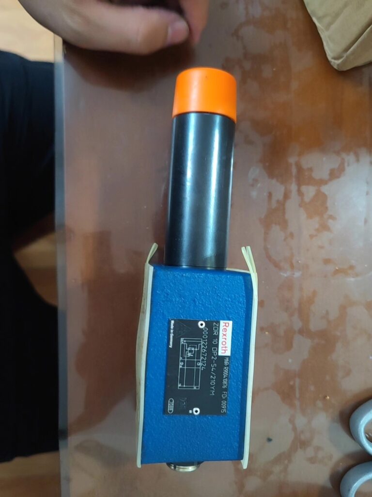 REXROTH ZDR10DP2-54/210YM Pressure Reducing Valve thumbnail