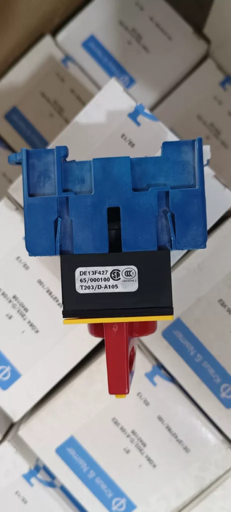 Kraus & Naimer KG64.T203/D-A105.VE2 Switch thumbnail