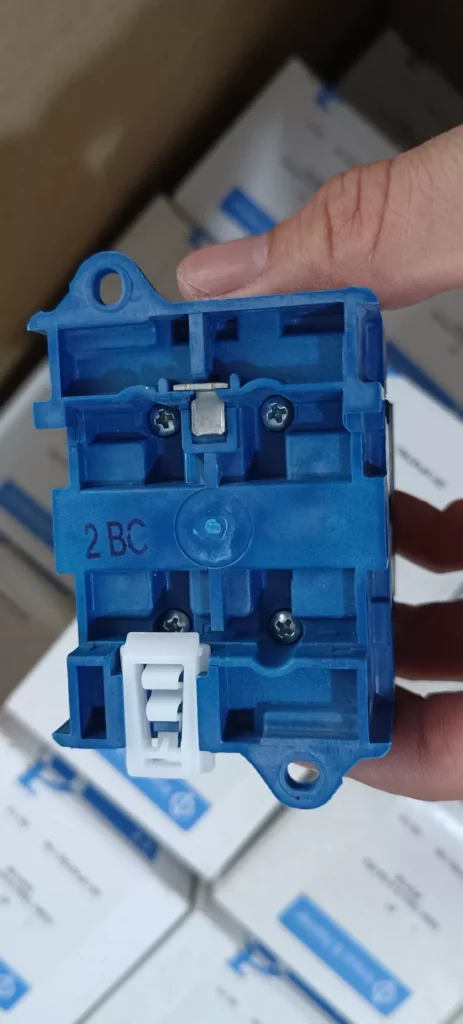 Kraus & Naimer KG64.T203/D-A105.VE2 Switch thumbnail