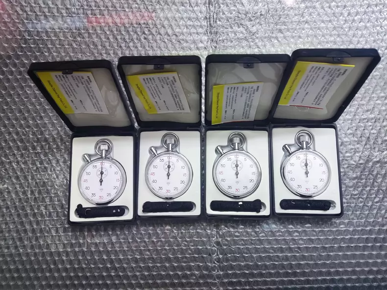 ASSR 806 Mechanical Stopwatch thumbnail