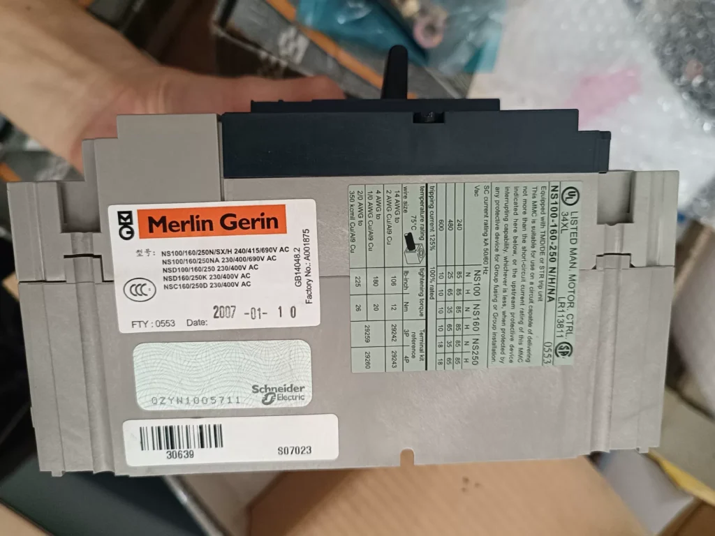 Merlin Gerin NS160NA Disconnect Switch thumbnail