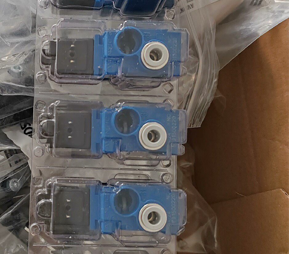 Aventics 5791500220 Pneumatic Valve thumbnail