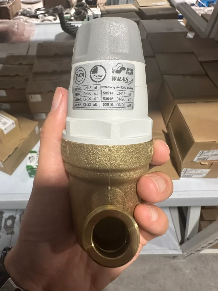 Caleffi 535040 Pressure Regulator thumbnail
