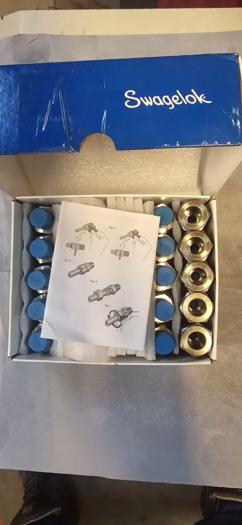 Swagelok SS-810-1-4 Fitting thumbnail