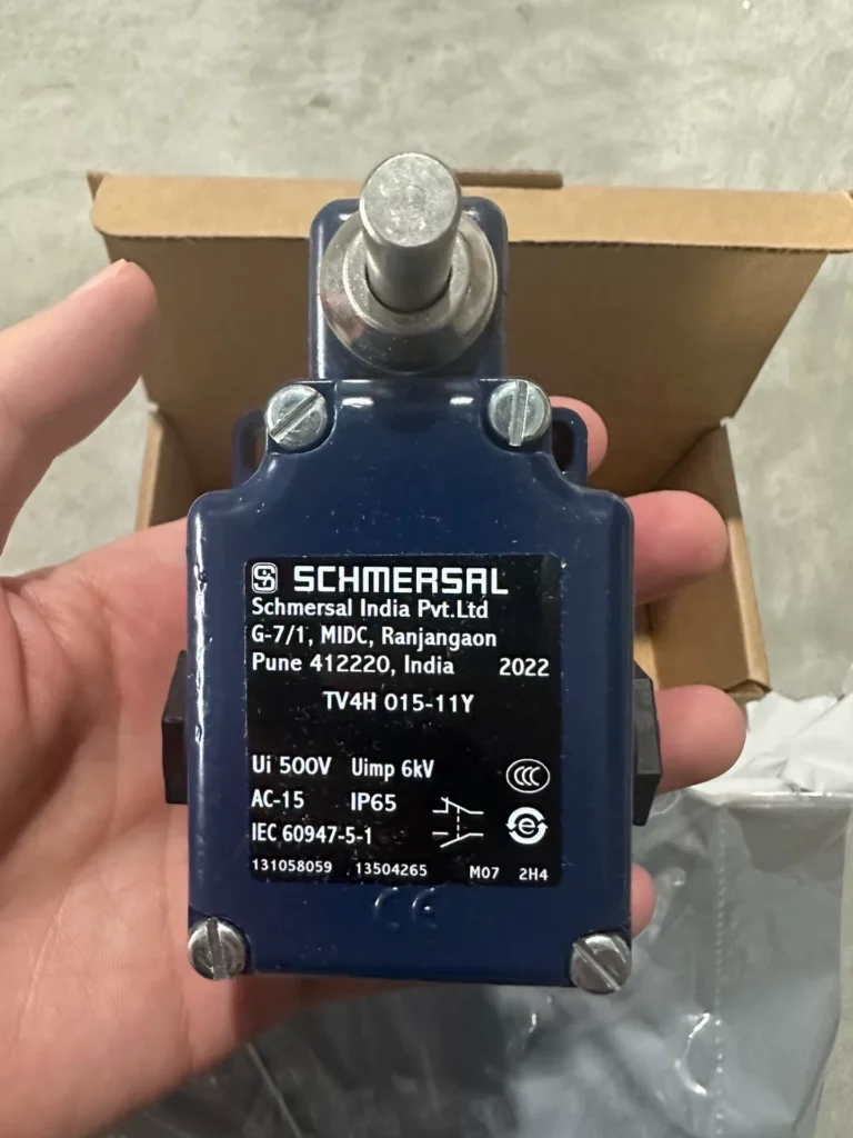 Schmersal 131058059 Proximity Switch thumbnail