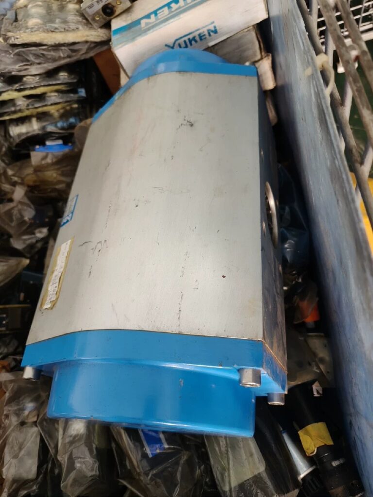 Bar Pneumatic Rotary Actuator GTE-210/090-10-V36-F thumbnail