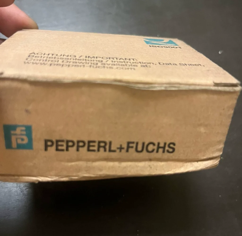 Pepperl+Fuchs UBE500-F64-SE2-V3 Sensor thumbnail