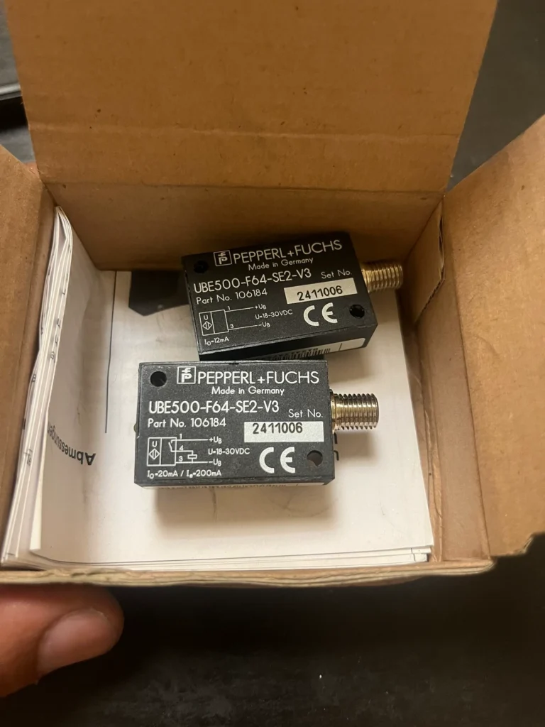 Pepperl+Fuchs UBE500-F64-SE2-V3 Sensor thumbnail