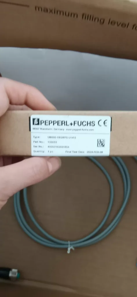 Pepperl+Fuchs UB500-18GM75-U-V15 Sensor