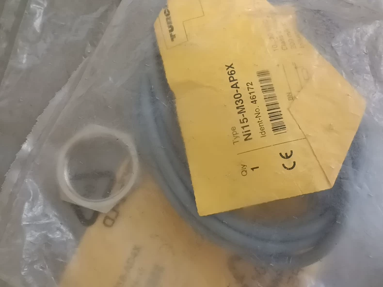 Turck NI15-M30-AP6X Sensor thumbnail