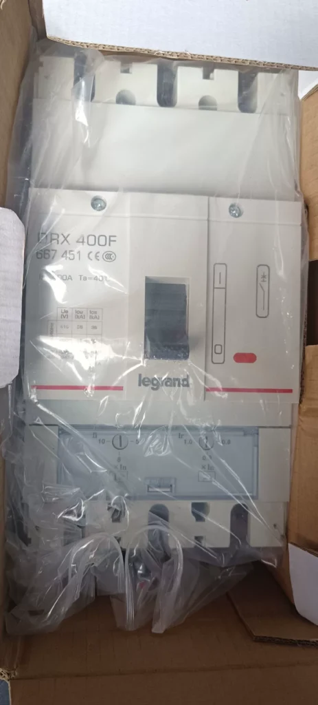 Legrand DRX400F Molded Case Circuit Breaker thumbnail