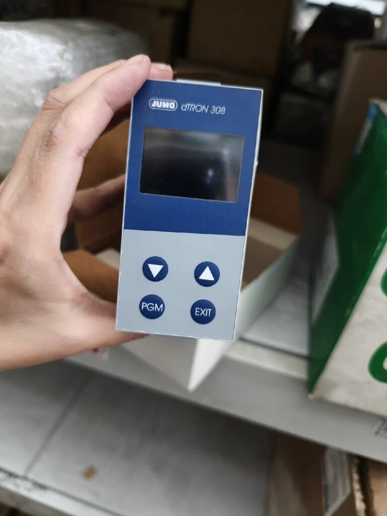 JUMO Temperature Controller 703042/181-430-23/000 thumbnail