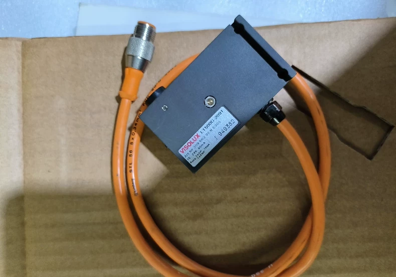 Pepperl+Fuchs Photoelectric Sensor LT500G-2091 thumbnail