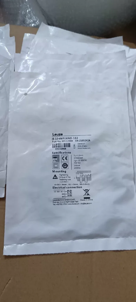 Leuze IS 104MP/4NO-1E2 Proximity Sensor