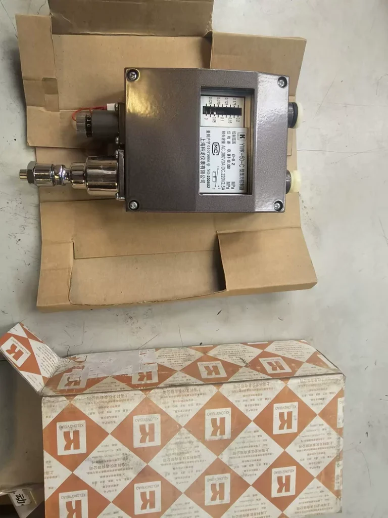 Shanghai Kelong YWK-50-C Pressure Switch thumbnail