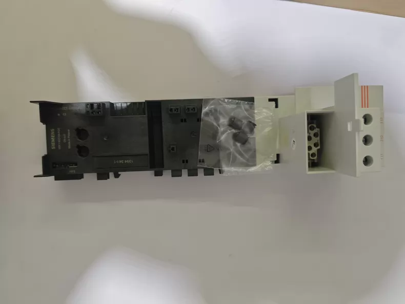 Siemens 3RK1903-0AK00 Terminal Module
