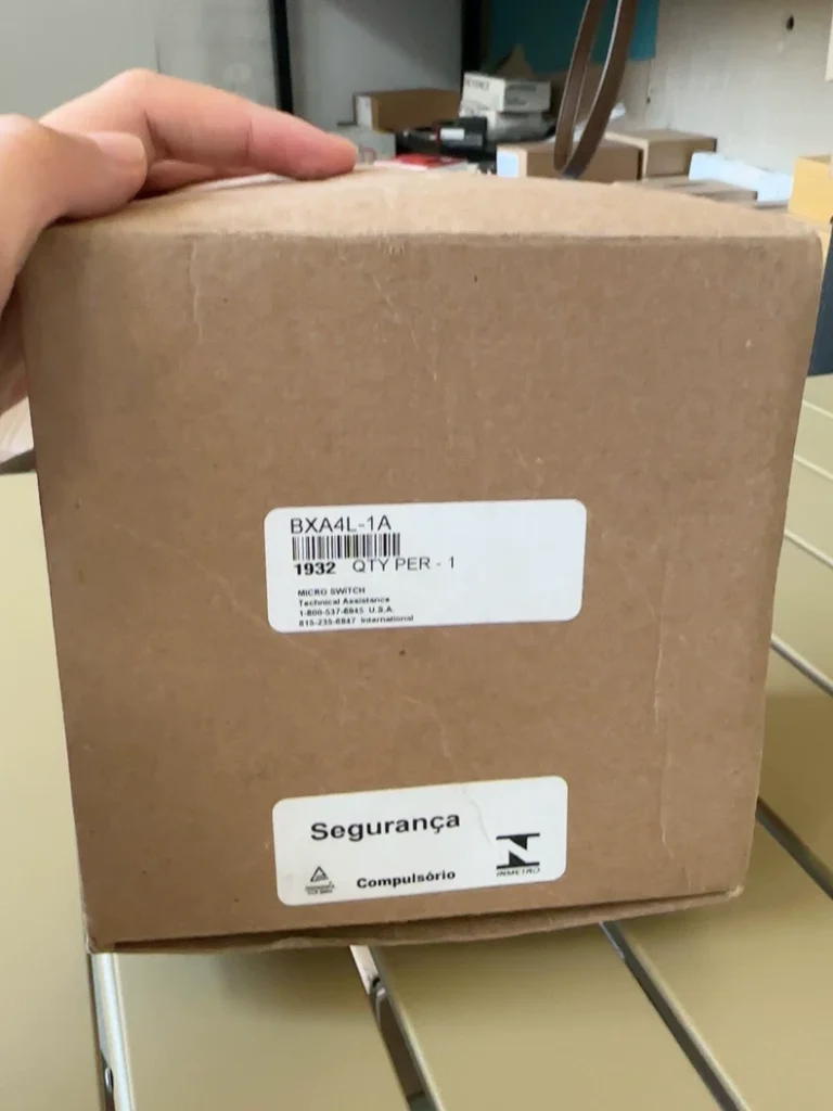 Honeywell BXA4L-1A Switch