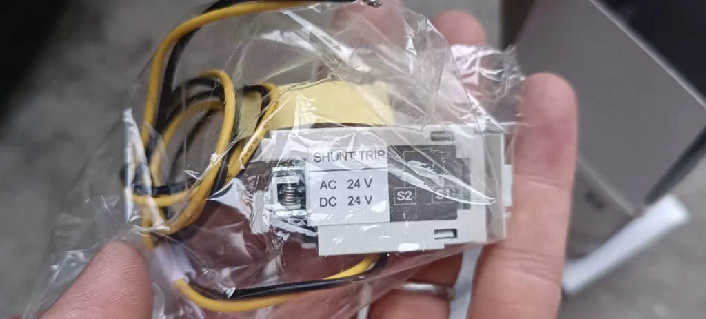 LS Electric 83211157114 Shunt Trip thumbnail