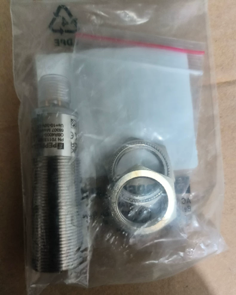 Pepperl+Fuchs Sensor OBR4000-18GM60-E5-V1-1C thumbnail