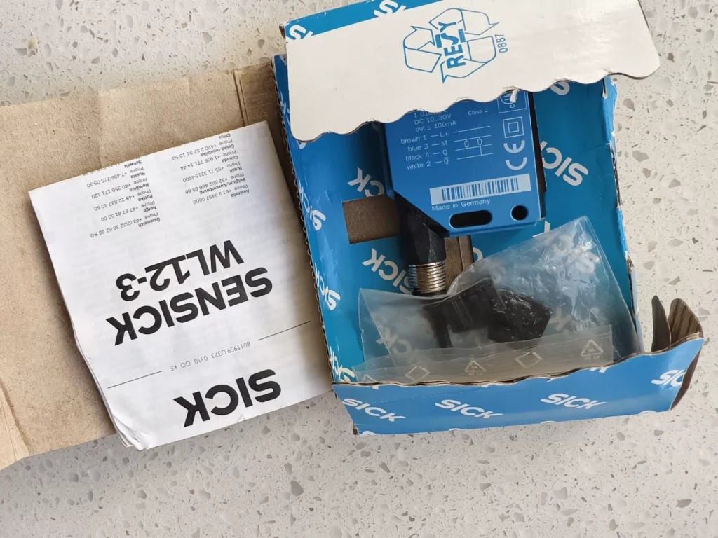 SICK WL12-2P430 Photoelectric Sensor thumbnail
