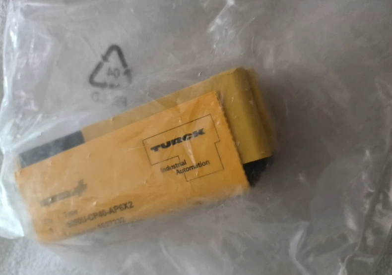TURCK Proximity Sensor BI20U-CP40-AP6X2 thumbnail