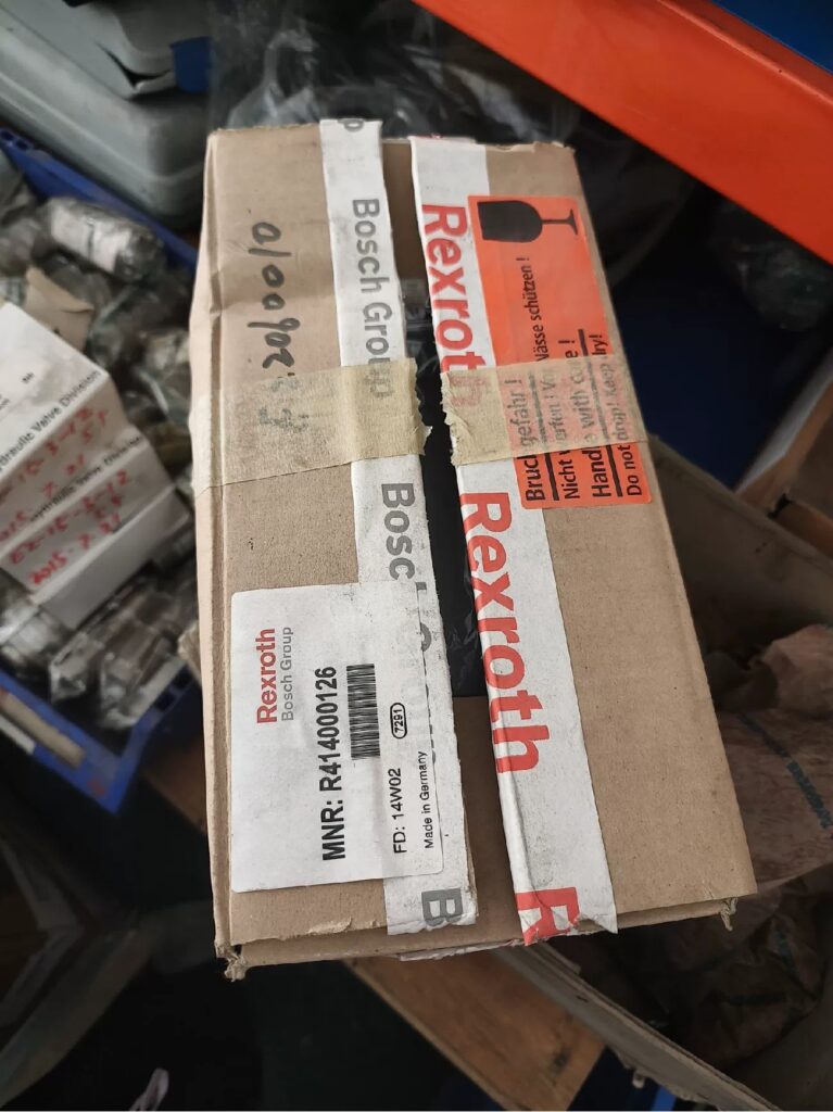 Bosch Rexroth Valve R414000126 thumbnail