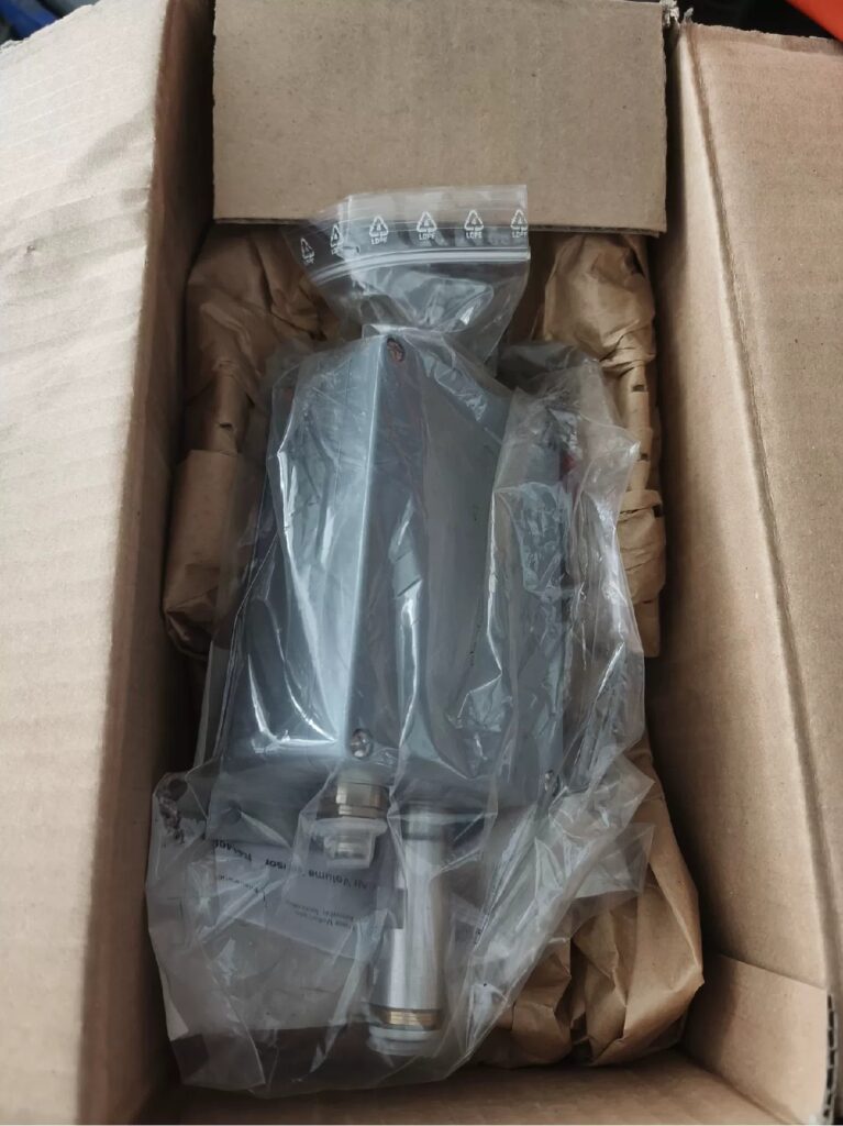 Bosch Rexroth Valve R414000126 thumbnail