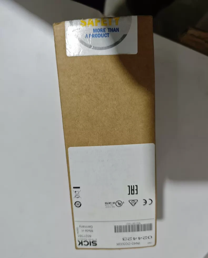 SICK Inductive Proximity Sensor IN40-D0303K thumbnail