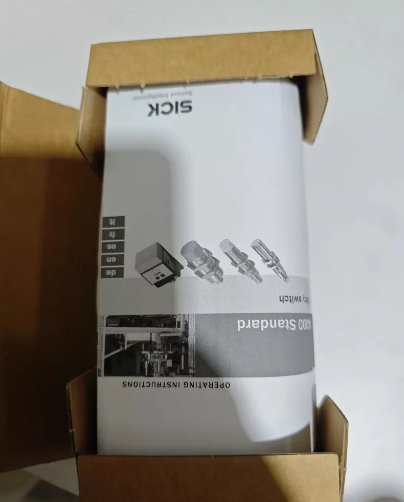SICK Inductive Proximity Sensor IN40-D0303K thumbnail