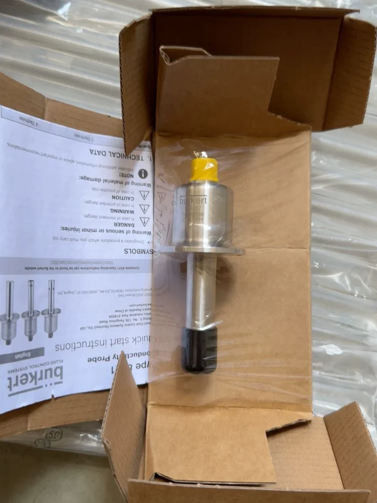 Burkert 8221 Conductivity Sensor