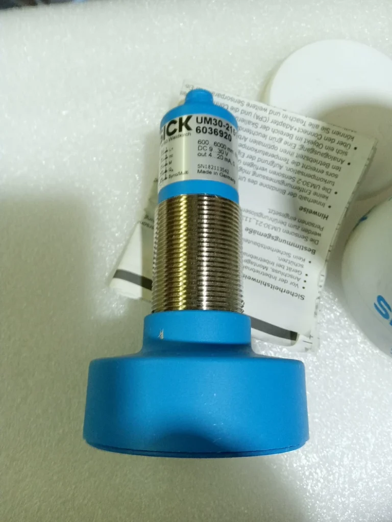 SICK Ultrasonic Sensor UM30-215113 thumbnail