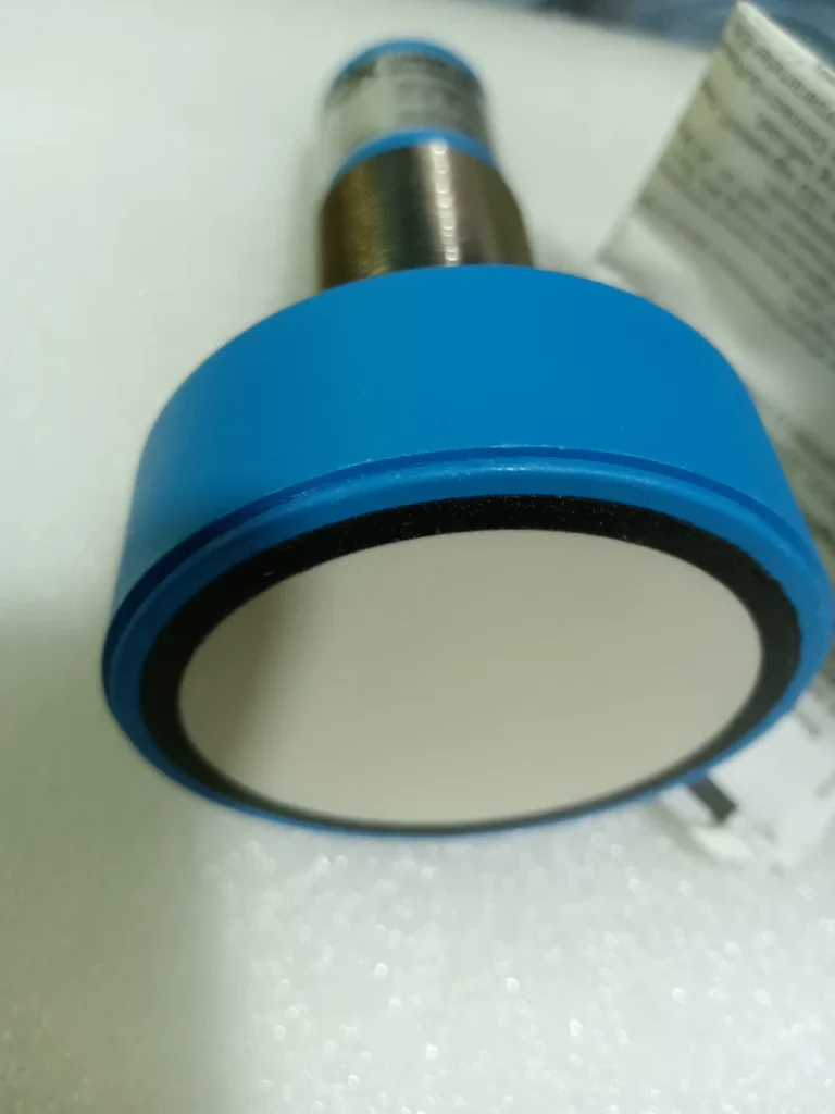 SICK Ultrasonic Sensor UM30-215113 thumbnail