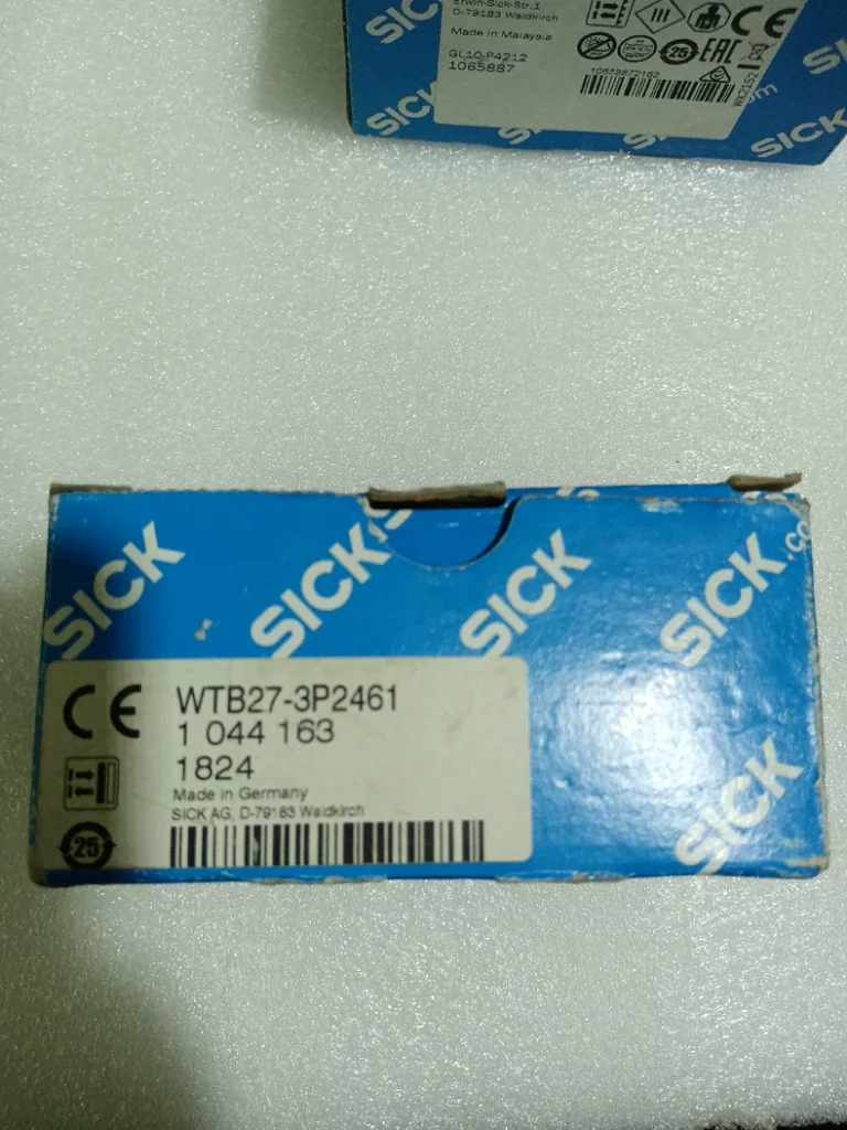 SICK Photoelectric Sensor WTB27-3P2461 thumbnail