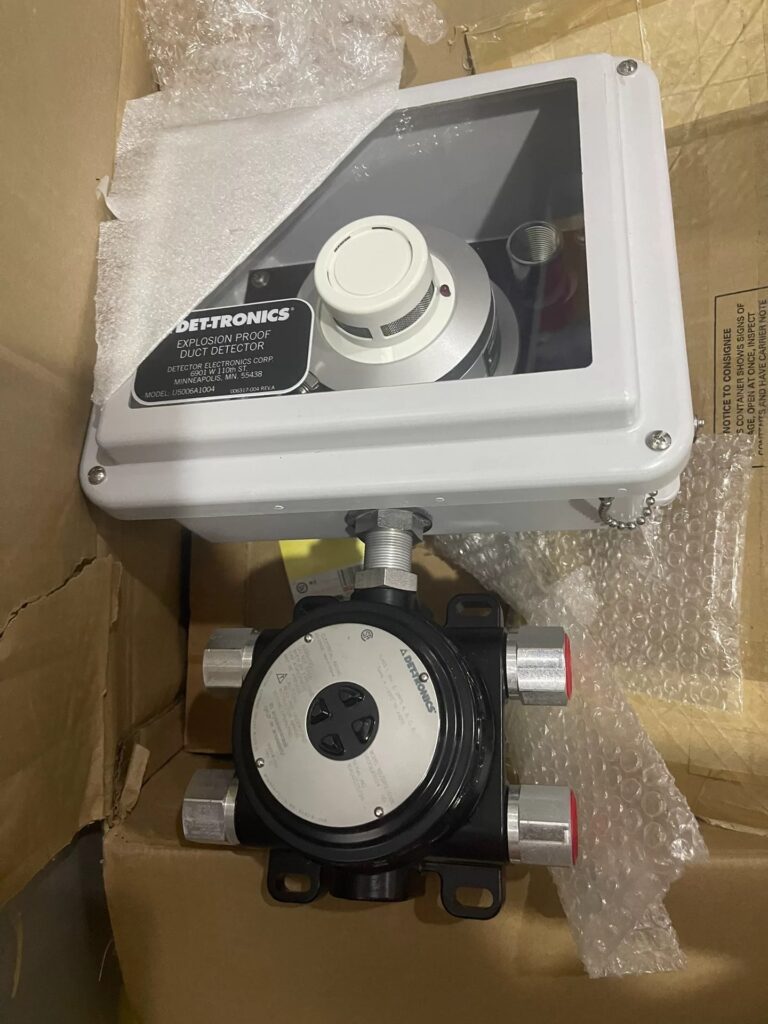 Det-Tronics U5006A1004 Smoke Detector thumbnail