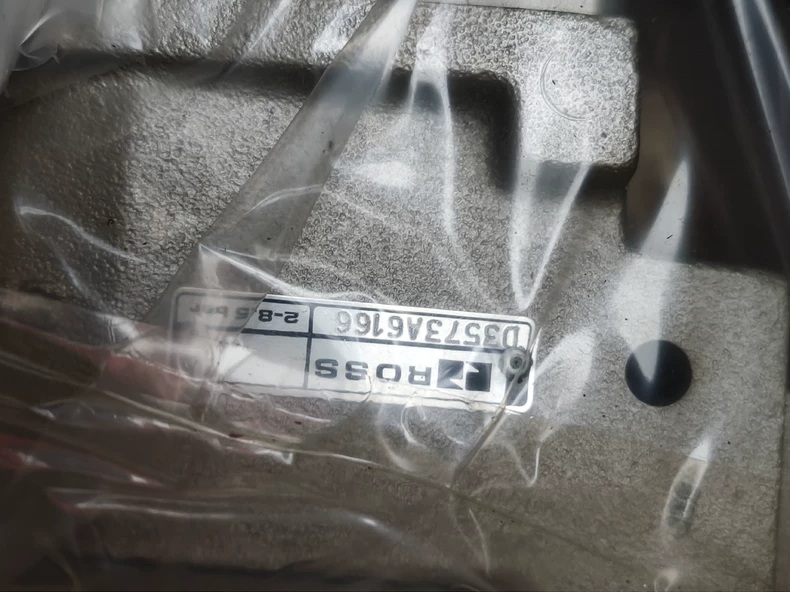 ROSS Pneumatic Valve D3573A6166Z thumbnail
