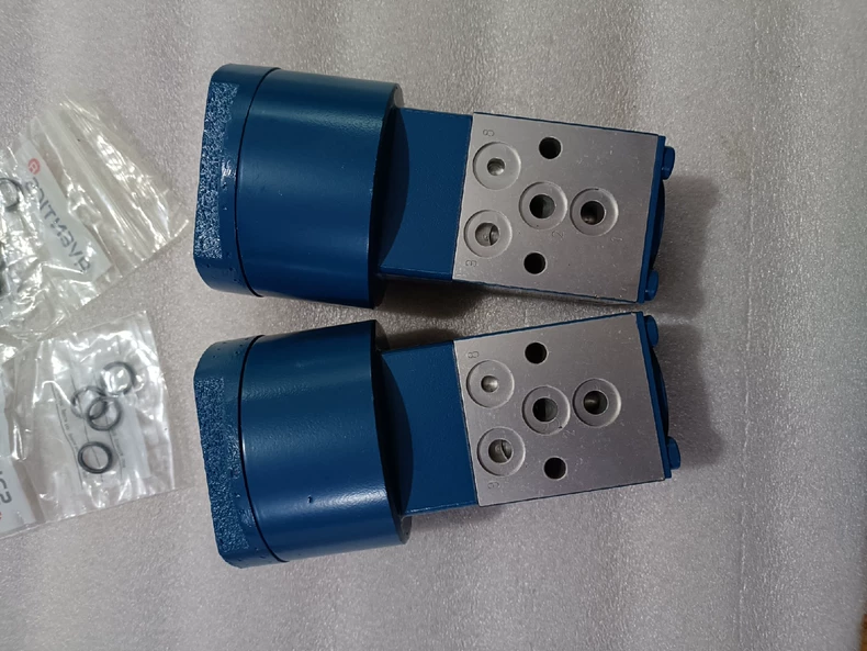 AVENTICS 3710302000 3/2 Directional Control Valve