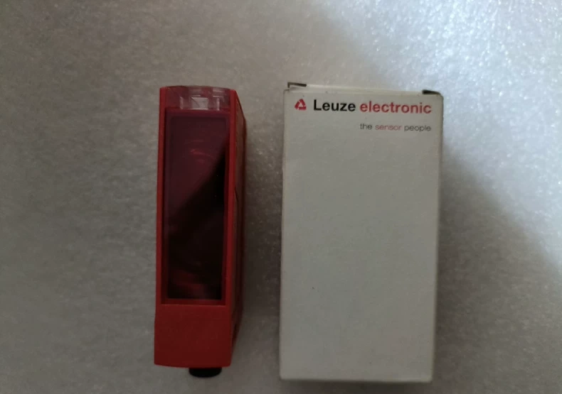 Leuze electronic Photoelectric Sensor PRK46C.D/4P-M12 thumbnail