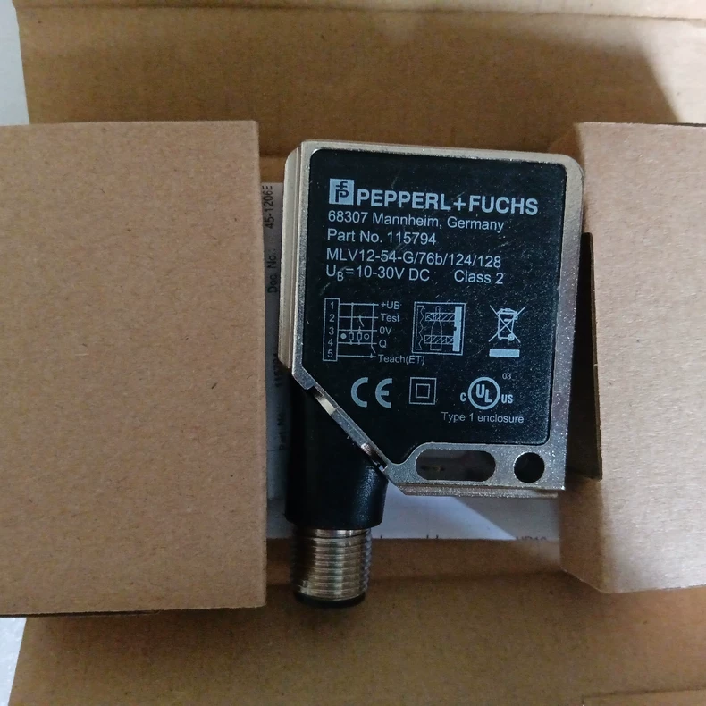 Pepperl+Fuchs Photoelectric Sensor MLV12-54-G/76B/124/128 thumbnail