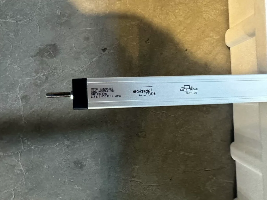 WINTRONIC MMS33-K-900 Displacement Sensor thumbnail