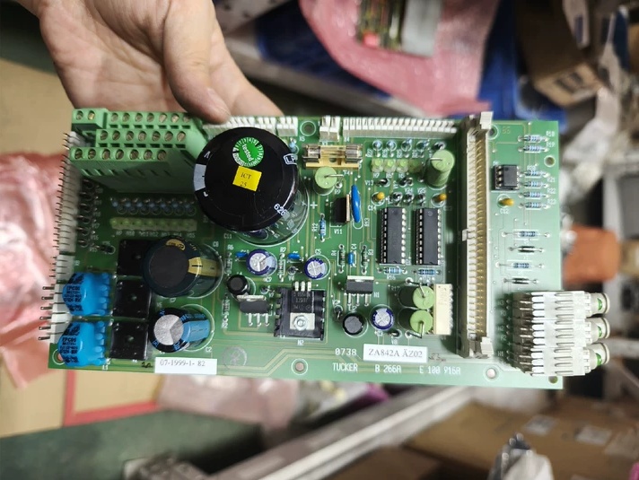Emhart Tucker Stud Welder Control Board E100 916A