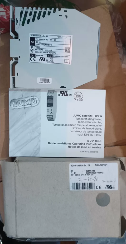 JUMO 701160/8-0153-001-25 Controller