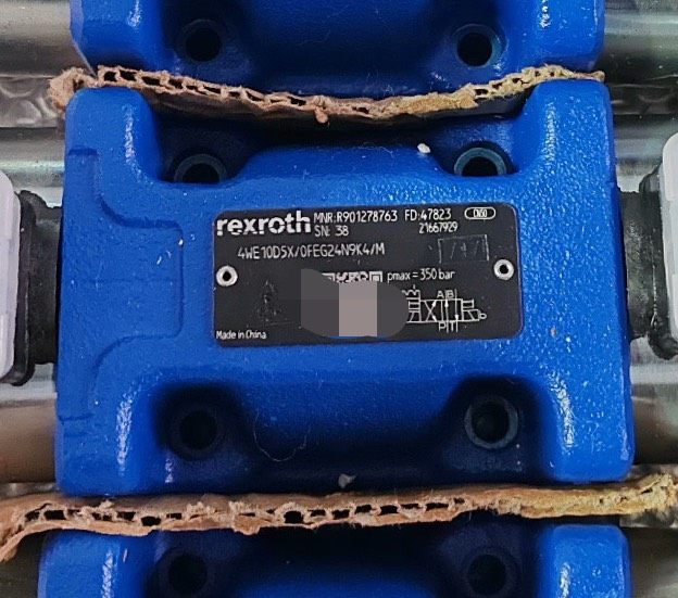 Bosch Rexroth R901278763 4WE10D5X/OFEG24N9K4/M Valve