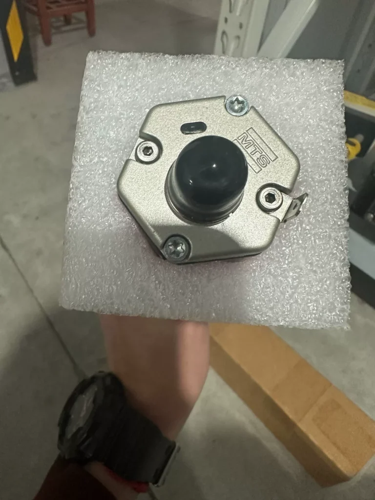 MTS RPM0300MD601A01 Displacement Sensor thumbnail