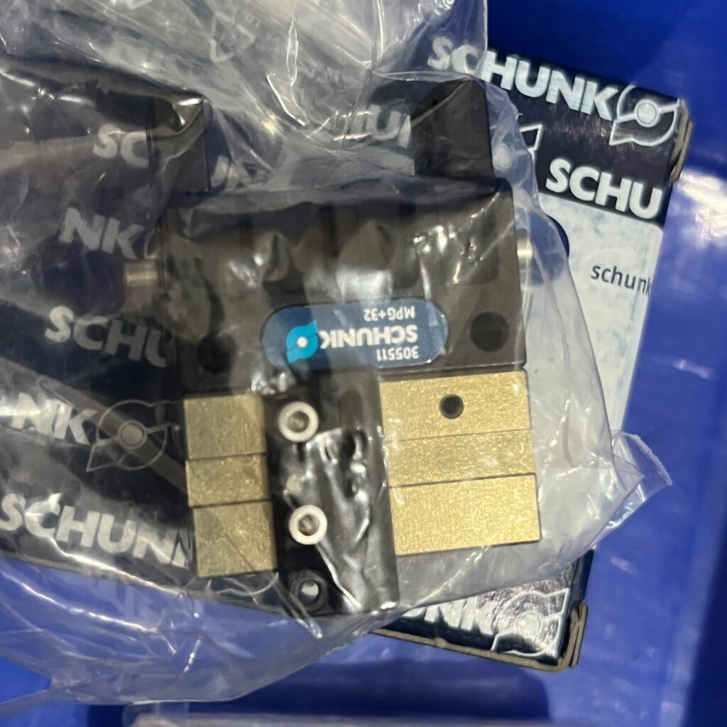 SCHUNK MPG-plus 32 Gripper thumbnail