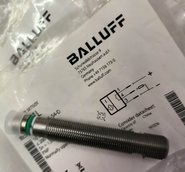 Balluff Inductive Proximity Sensor BES 516-300-S135-S4-D thumbnail