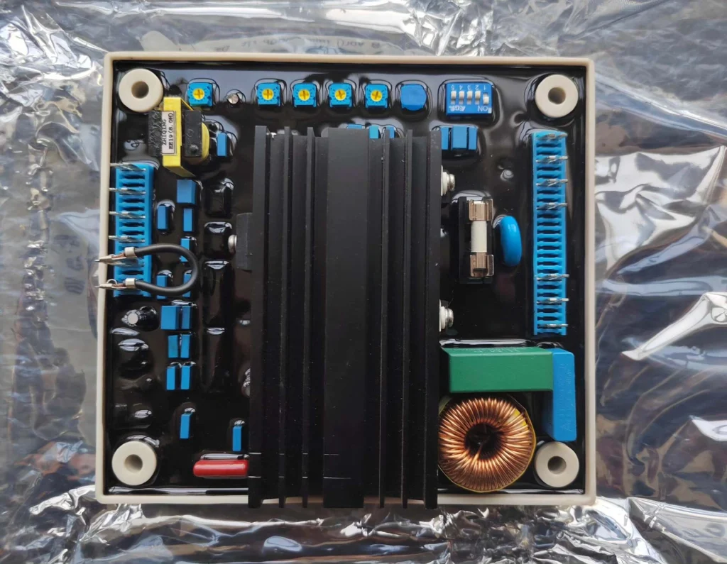 Kutai Electronics EA125-8FC Automatic Voltage Regulator
