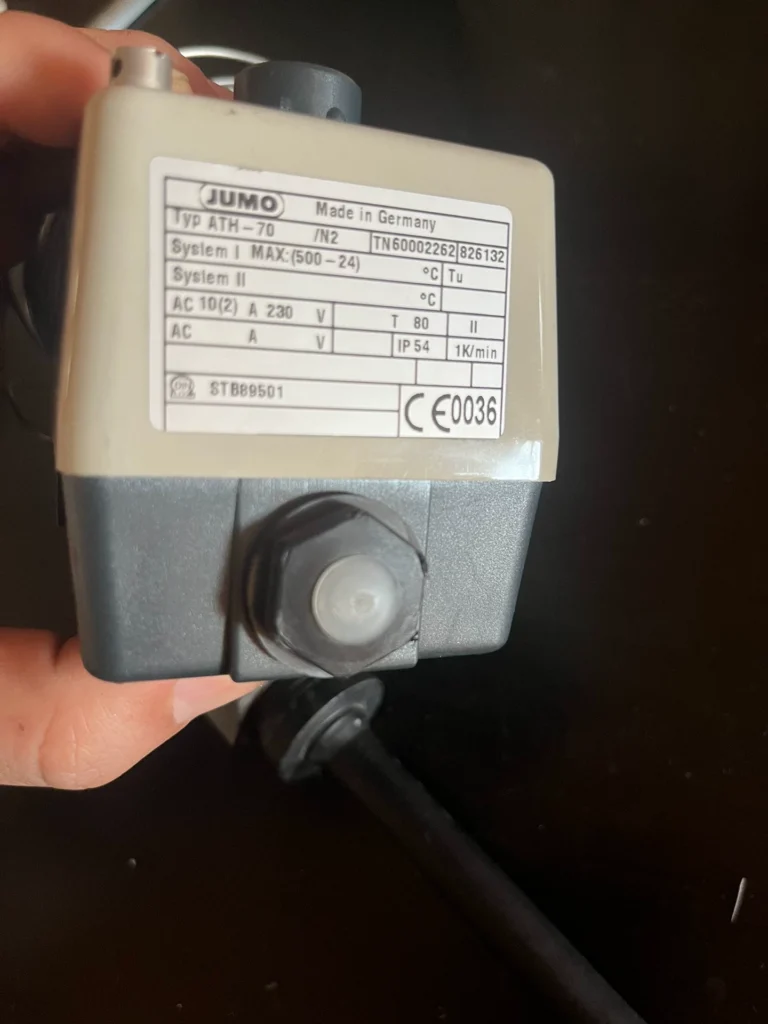 JUMO ATH-70 Temperature Switch thumbnail