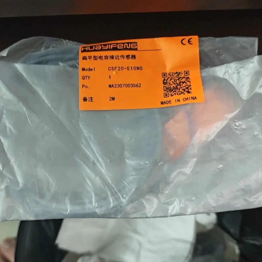 Baumer CSF20-E10N0 Proximity Sensor