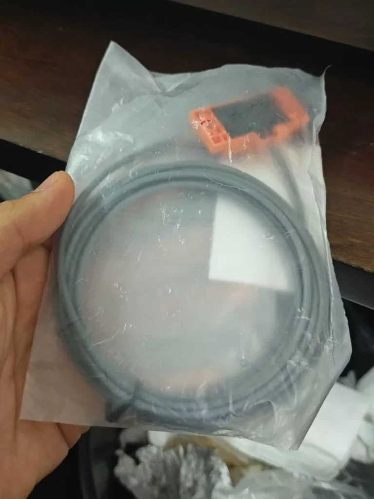 Baumer CSF20-E10N0 Proximity Sensor thumbnail